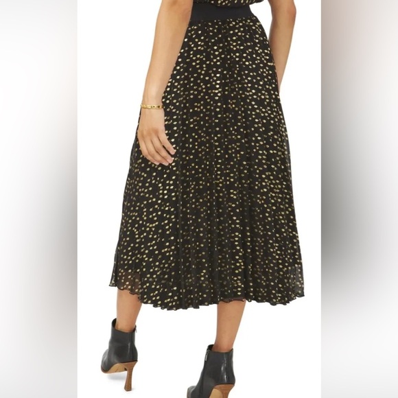 Vince Camuto Pleated Chiffon Foil Dot Midi Skirt - Size L, Black with Gold Dots - Picture 2 of 7